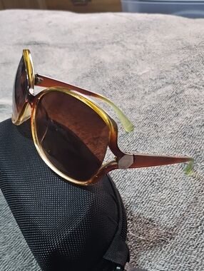 Dior? Women's Oversized Brown Gradient Sunglasses  Yellow Accents Please Read!!!